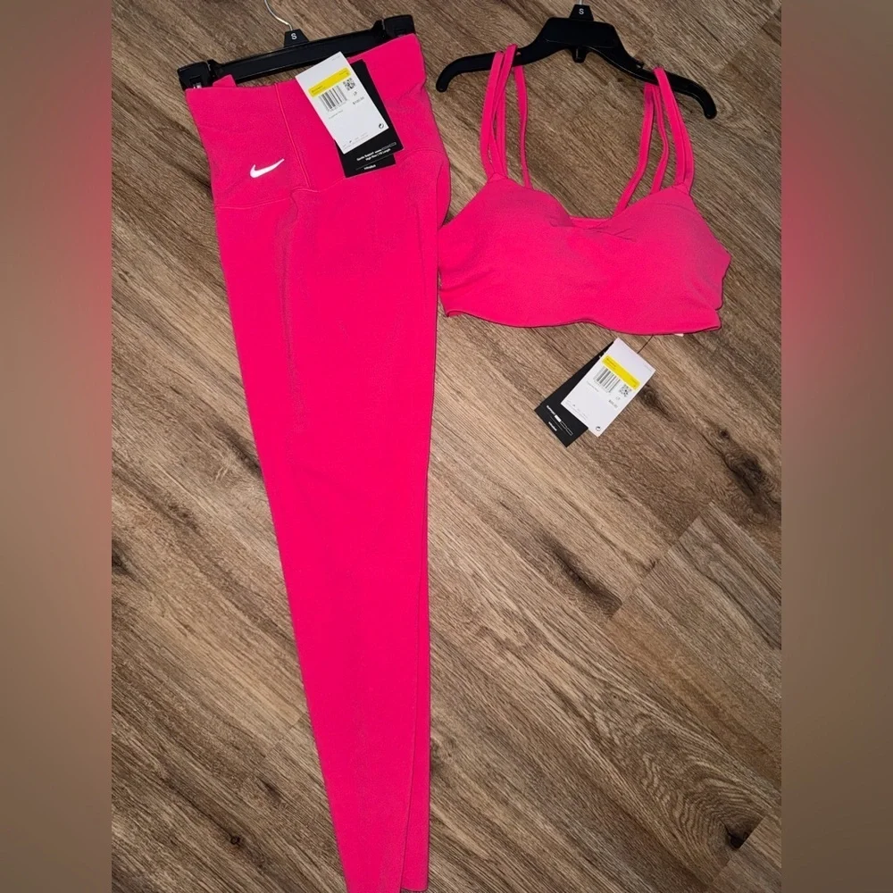 Nike Hot Pink Active Bra and Leggings Set new with tag